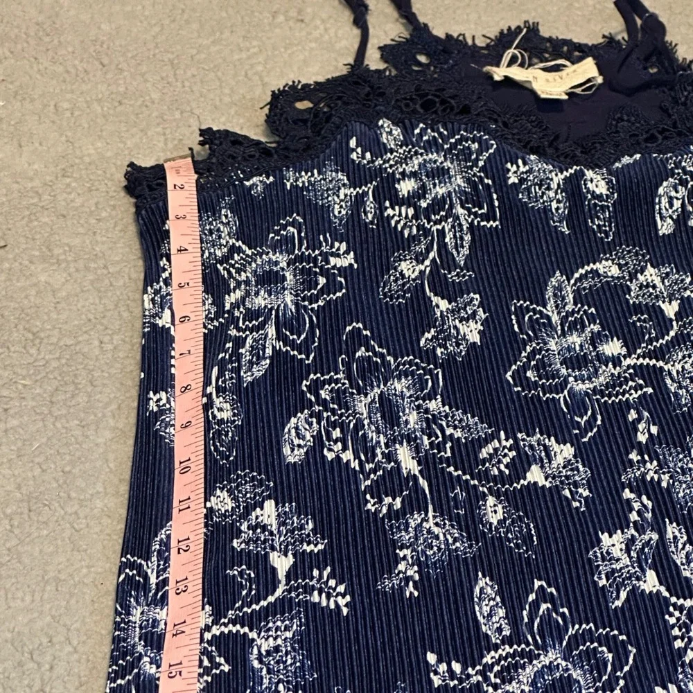 Moon River Navy Blue Floral Plisse Maxi Dress Lace Trim Adjustable Straps Small